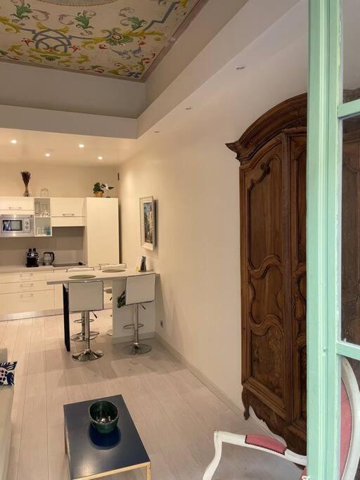 Luxury Apartment In The Heart Of Old Town Nice. Eksteriør billede