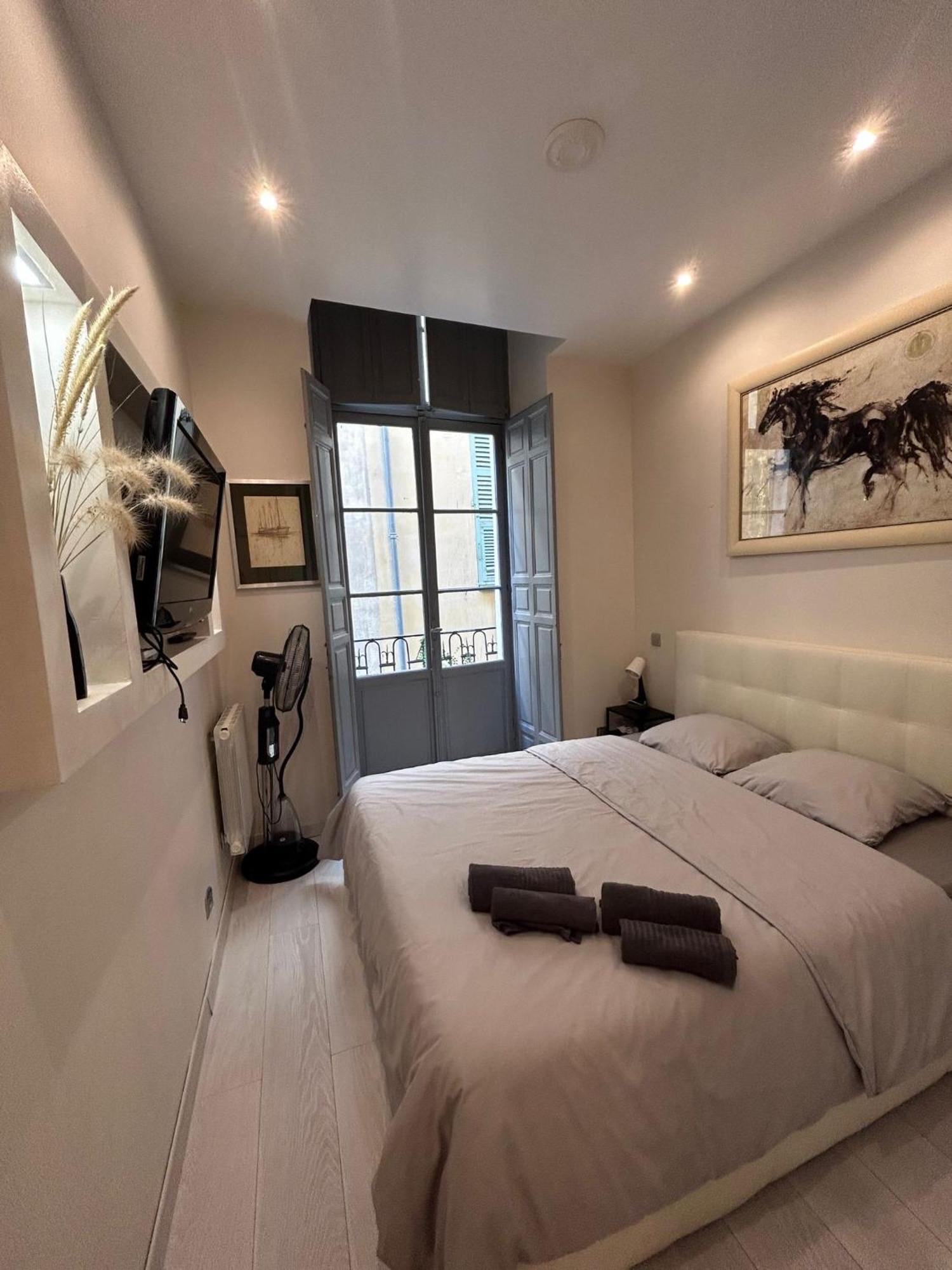 Luxury Apartment In The Heart Of Old Town Nice. Eksteriør billede