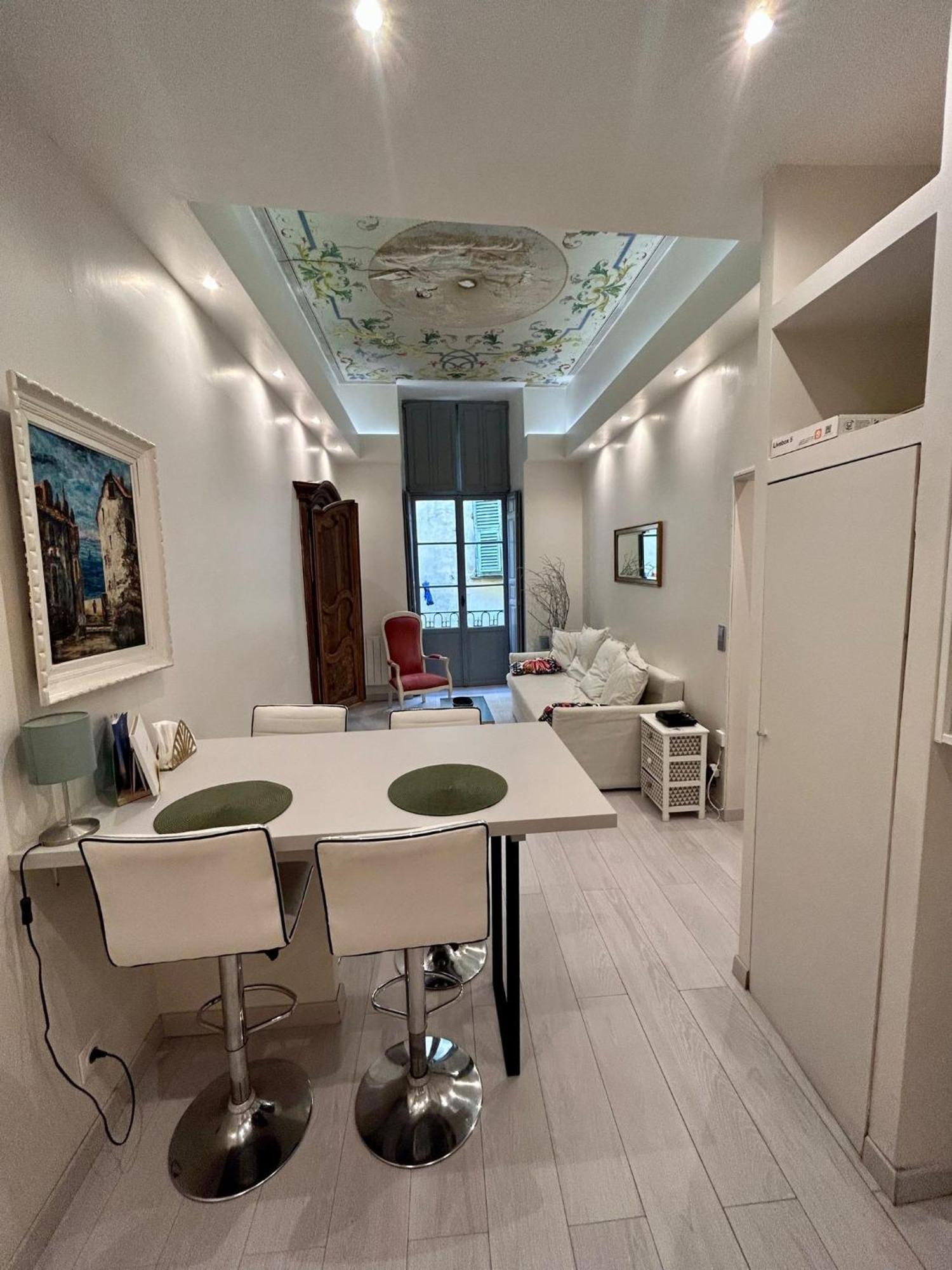 Luxury Apartment In The Heart Of Old Town Nice. Eksteriør billede